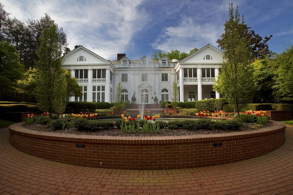 The Duke Mansion Bed & Breakfast ชาร์ล็อต ภายนอก รูปภาพ