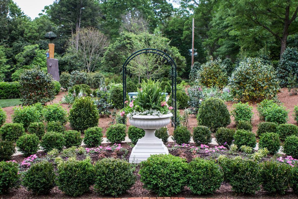 The Duke Mansion Bed & Breakfast ชาร์ล็อต ภายนอก รูปภาพ